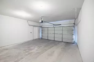 12215 Hunters Chase Dr, Austin, TX 78729 - Photo 21