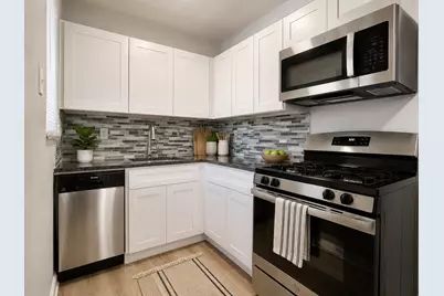 204 E 30th Street #101, Austin, TX 78705 - Photo 3