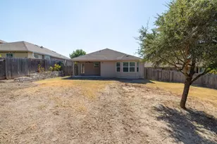 1408 Biscuit Dr, Austin, TX 78754 - Photo 31
