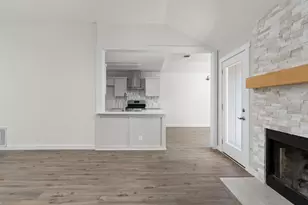 5708 Lark Creek Dr, Austin, TX 78744 - Photo 23
