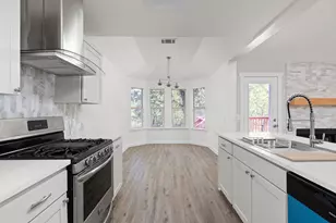 5708 Lark Creek Dr, Austin, TX 78744 - Photo 27