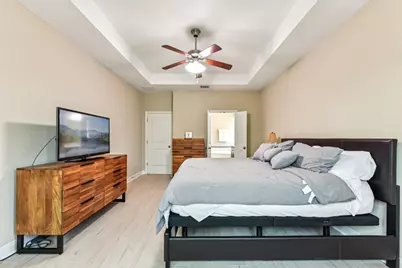 5521 Brady Bayou Cove, The Hills, TX 78738 - Photo 17