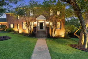 2922 Thousand Oaks Dr, Austin, TX 78746 - Photo 1