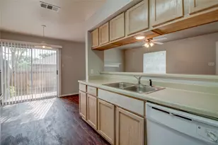 2211 Creekside C Ln, Georgetown, TX 78626 - Photo 13