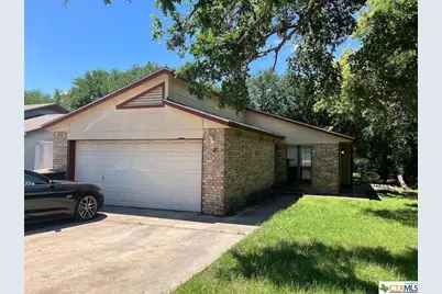 1113 N Bishop Street, San Marcos, TX 78666 - Photo 1