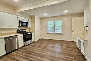205 S Granger St, Granger, TX 76530 - Photo 11