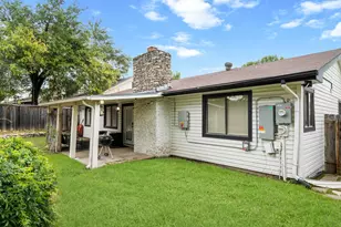 512 Mulberry Dr, Austin, TX 78745 - Photo 5
