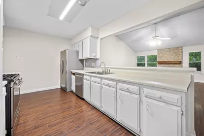 11304 Slippery Elm Trail, Austin, TX 78750 - Photo 15