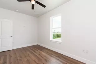 121 Calvin Smith Ln., Jarrell, TX 76537 - Photo 13