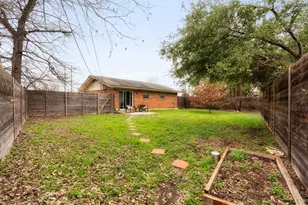 2408 Ventura Dr, Austin, TX 78741 - Photo 25