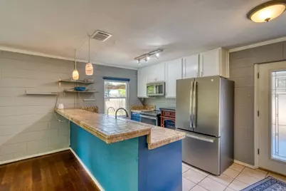 105 Hi View Street, Sunrise Beach, TX 78643 - Photo 7