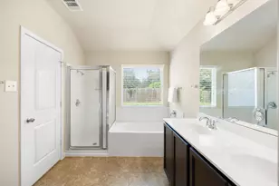 1918 Stonehaven, San Marcos, TX 78666 - Photo 15
