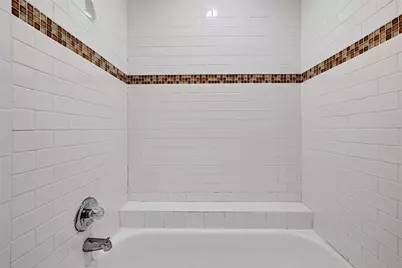 7685 Northcross Drive #1009, Austin, TX 78757 - Photo 9