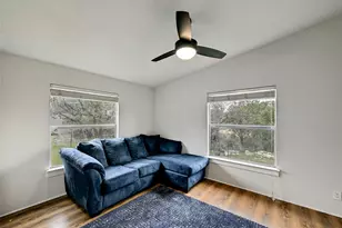 22515 Felicia Dr, Spicewood, TX 78669 - Photo 9