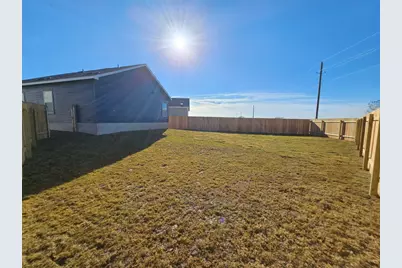 856 Rancho Del Cielo Loop, Jarrell, TX 76537 - Photo 29