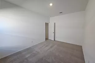 856 Rancho Del Cielo Loop, Jarrell, TX 76537 - Photo 23