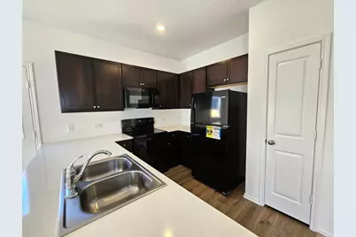 856 Rancho Del Cielo Loop, Jarrell, TX 76537 - Photo 3