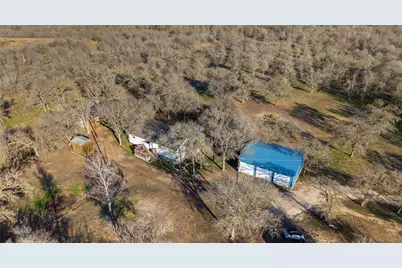 274 Old Austin Trail, Elgin, TX 78621 - Photo 37