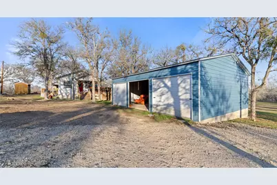 274 Old Austin Trail, Elgin, TX 78621 - Photo 3