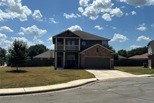 1615 Bluebell Cir, Lockhart, TX 78644 - Photo 3