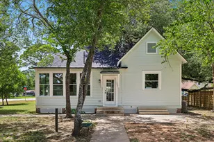 600 Short St, Smithville, TX 78957 - Photo 33