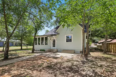 600 Short Street, Smithville, TX 78957 - Photo 29