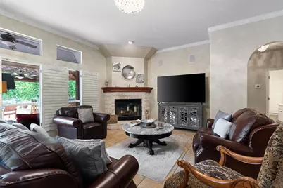 223 E Ridgewood Road, Georgetown, TX 78633 - Photo 11