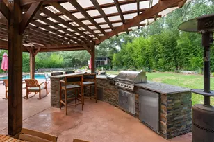 223 E Ridgewood Rd, Georgetown, TX 78633 - Photo 27