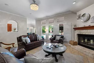 223 E Ridgewood Rd, Georgetown, TX 78633 - Photo 7