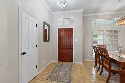 223 E Ridgewood Road, Georgetown, TX 78633 - Photo 5