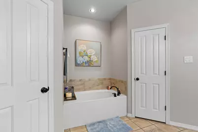 223 E Ridgewood Road, Georgetown, TX 78633 - Photo 17