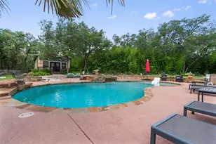 223 E Ridgewood Rd, Georgetown, TX 78633 - Photo 3