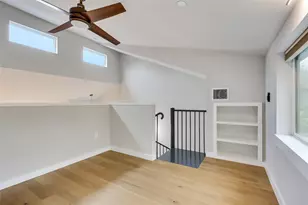 913 Duncan Ln, Austin, TX 78705 - Photo 17