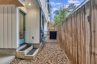 913 Duncan Lane #203, Austin, TX 78705 - Photo 29