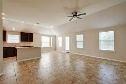 2015 Autumn Run Lane, Round Rock, TX 78665 - Photo 7