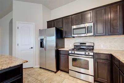 2015 Autumn Run Lane, Round Rock, TX 78665 - Photo 5