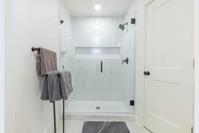 2214 Lear Lane, Austin, TX 78745 - Photo 33