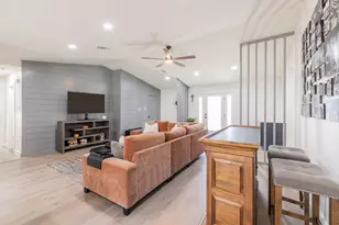 2214 Lear Ln, Austin, TX 78745 - Photo 9