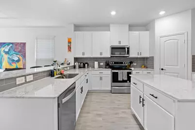 6320 Wagon Spring Street, Del Valle, TX 78617 - Photo 7