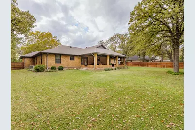 704 Enfield Road, Rockdale, TX 76567 - Photo 29