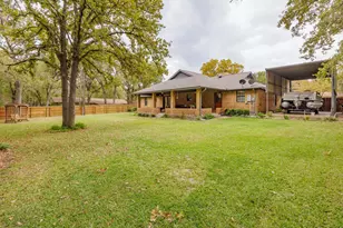 704 Enfield Rd, Rockdale, TX 76567 - Photo 31