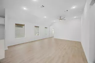 171 Hornet St, Elgin, TX 78621 - Photo 9