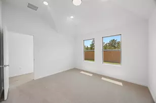 171 Hornet St, Elgin, TX 78621 - Photo 11