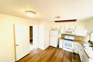 5608 Cougar Dr, Austin, TX 78745 - Photo 3