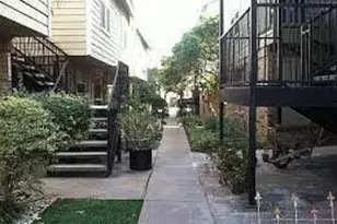 5608 Cougar Dr, Austin, TX 78745 - Photo 9