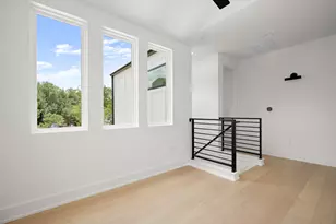 913 Capitol Ct, Austin, TX 78756 - Photo 17