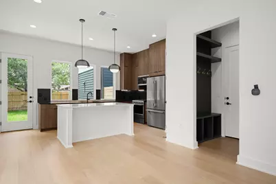 913 Capitol Court #1, Austin, TX 78756 - Photo 7