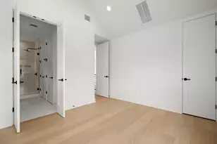 913 Capitol Ct, Austin, TX 78756 - Photo 21