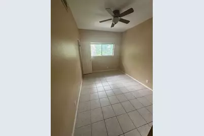 3206 King Street #209, Austin, TX 78705 - Photo 9