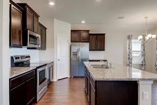 403 Kyra Ln, Taylor, TX 76574 - Photo 11